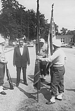 Gov. Lausche and Color Guard.